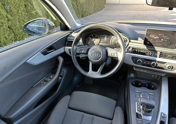 Audi A4 cena 66000 przebieg: 167000, rok produkcji 2016 z Chocz małe 436